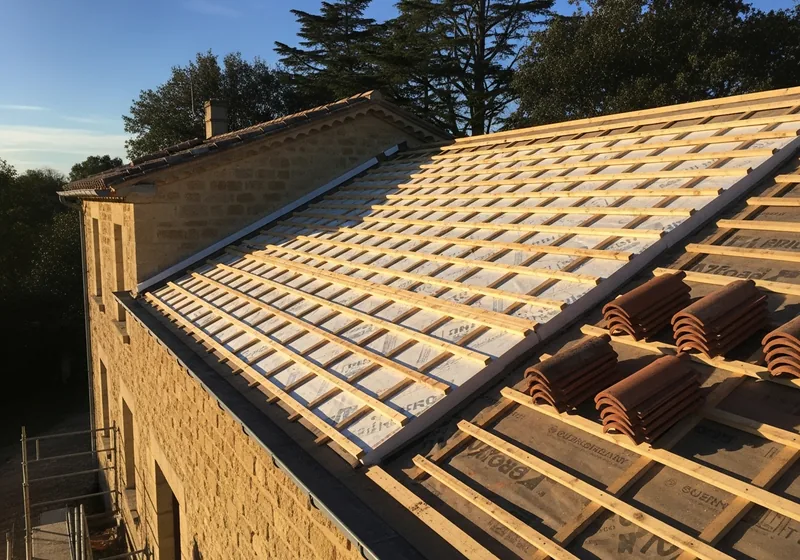 Isolation de toiture par sarking sur une maison à Bordeaux
